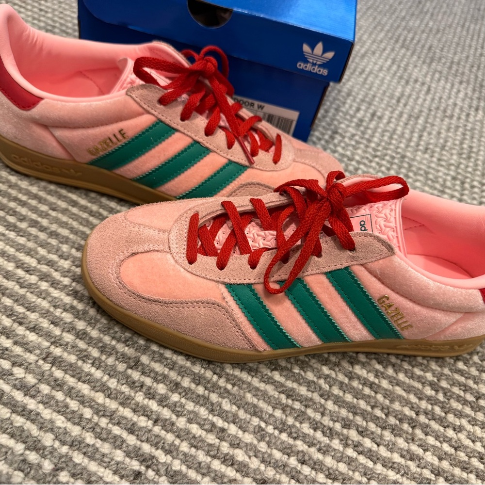 Adidas Gazelle Pink Velvet LIKE NEW - Picture 4 of 6